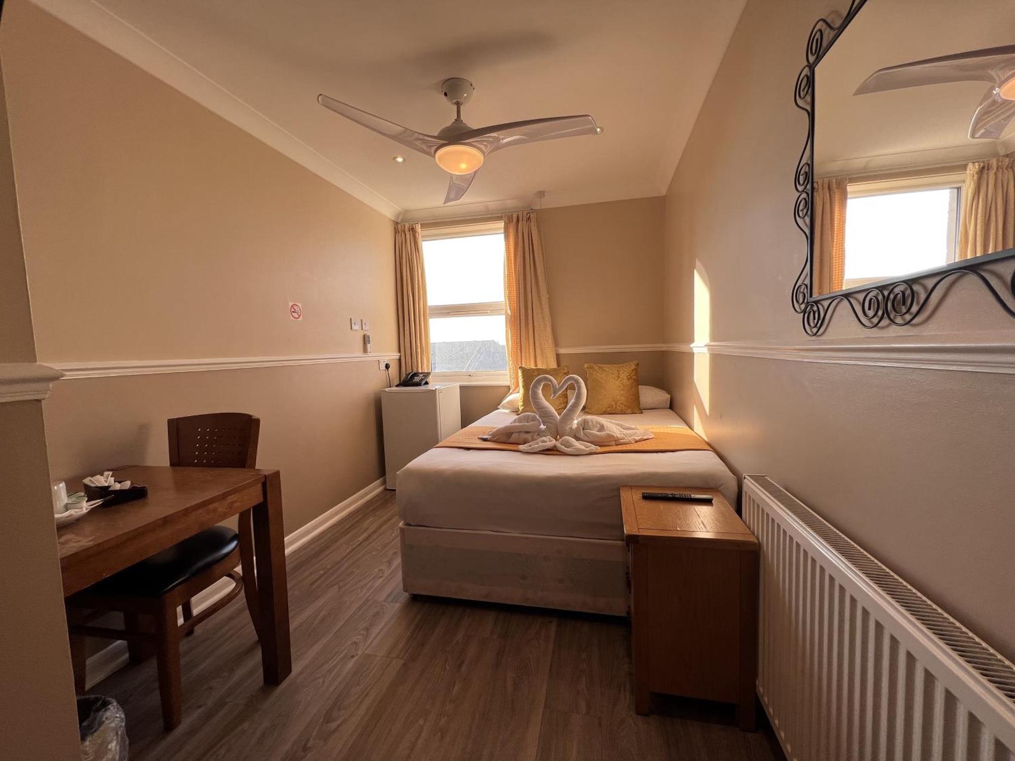 The Commongate Hotels 런던 외부 사진